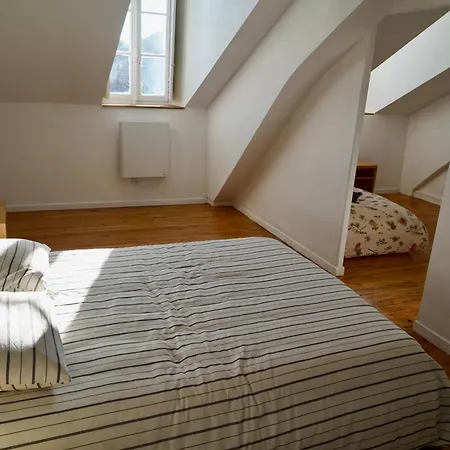 Grand Nr 3 Centre 7 Personnes 3 130m2 Renove Тарб