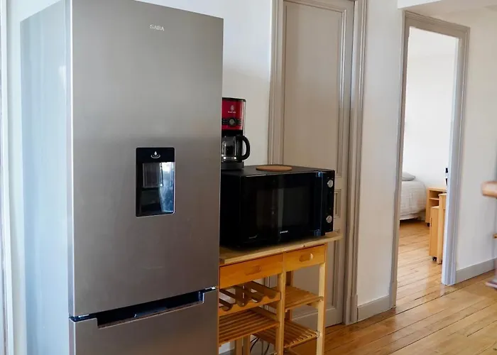 Grand Nr 3 Centre 7 Personnes 3 130m2 Renove * Ταρμπ